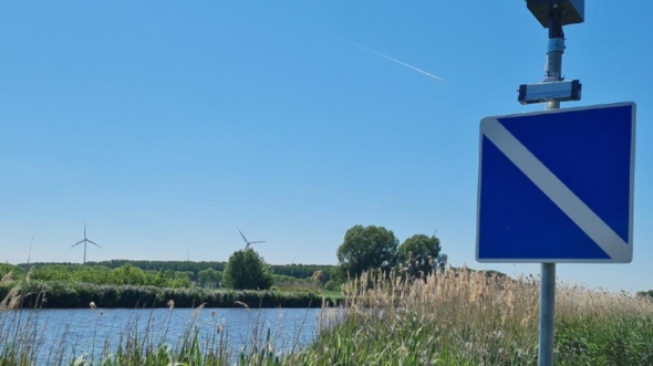 Waarom goede scheepvaartborden cruciaal zijn voor veiligheid en professioneel vaarwegbeheer
