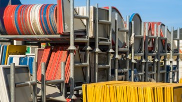 AGMI Traffic & Lighting roept op: Lever je oude verkeersborden in!